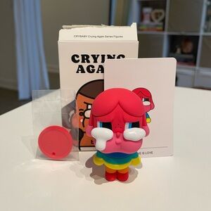 CRYBABY Love is love — Figurine